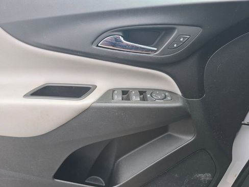 Certified 2023 Chevrolet Equinox LS w/ LS Convenience Package FWD image 23