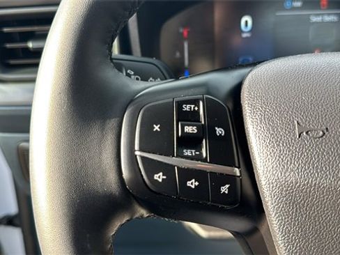 Certified 2025 Ford Maverick XLT w/ XLT Luxury Package image 18