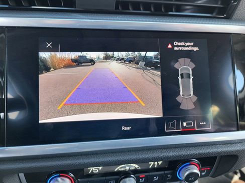 Used 2021 Audi Q3 2.0T Premium w/ Convenience Package image 16