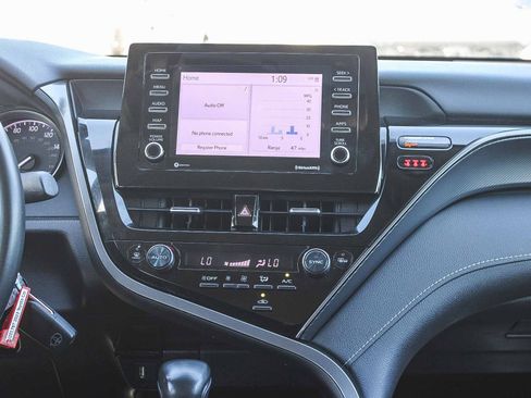 Used 2023 Toyota Camry SE image 14