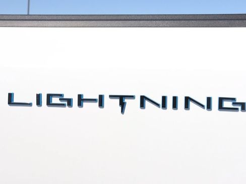 New 2025 Ford F150 Lightning Flash AWD/4WD image 30