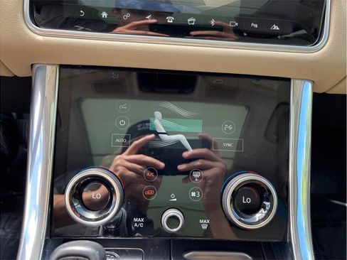 Used 2021 Land Rover Range Rover Sport SE image 34