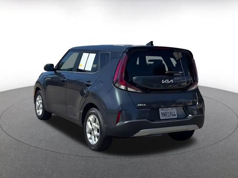 Used 2025 Kia Soul LX w/ LX Technology Package image 11