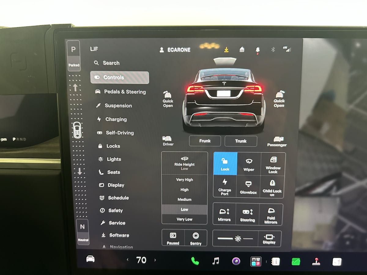Used 2022 Tesla Model X AWD/4WD image 35