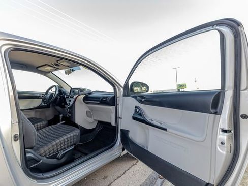Used 2012 Scion iQ Base image 22