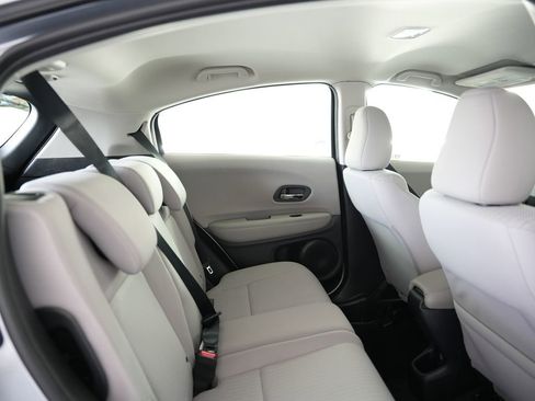 Used 2018 Honda HR-V LX image 35