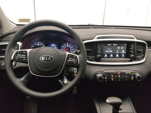 Used 2020 Kia Sorento LX FWD image 22