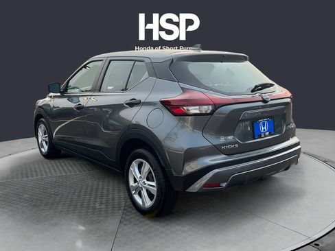 Used 2025 Nissan Kicks Play S FWD image 3