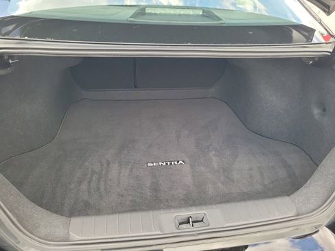 Used 2025 Nissan Sentra S FWD image 9