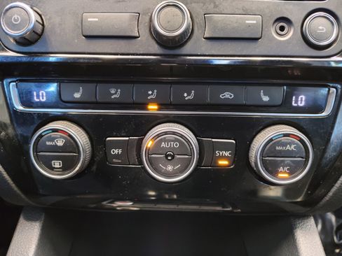 Used 2015 Volkswagen Jetta TDI SEL image 20