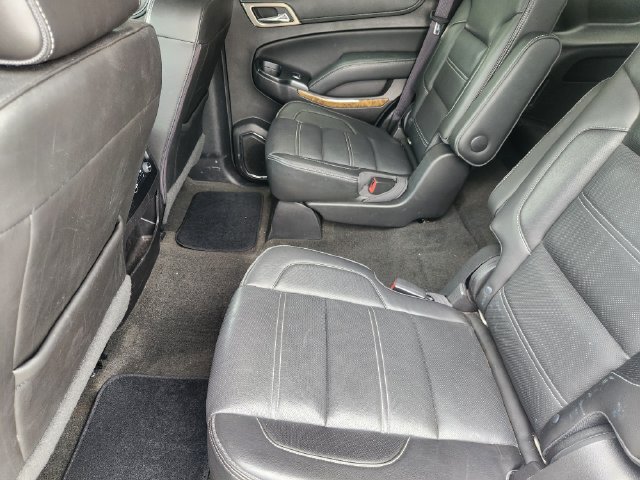 Used 2017 GMC Yukon Denali w/ Enhanced Security Package RWD image 30