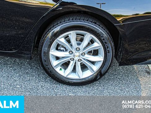 Used 2025 Chevrolet Malibu LT FWD image 14