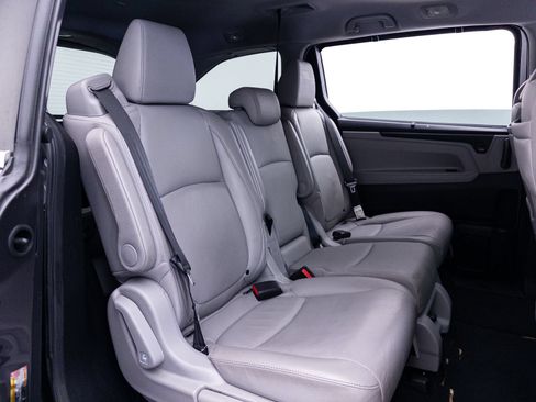 Used 2020 Honda Odyssey Touring image 42