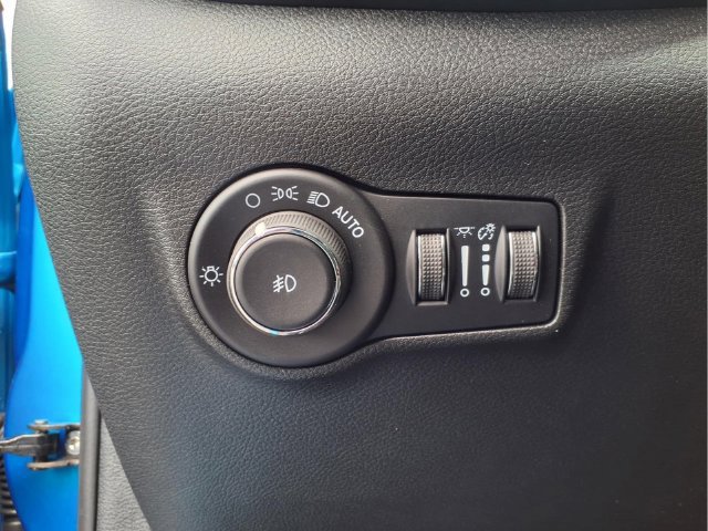 New 2026 Jeep Compass Latitude AWD/4WD image 21