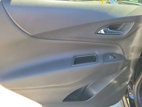 Certified 2022 Chevrolet Equinox LT image 10