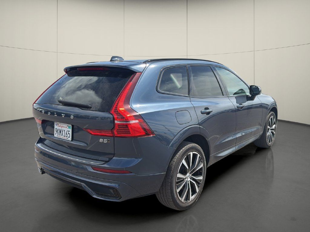 Used 2024 Volvo XC60 B5 Plus w/ Protection Package Premier AWD/4WD image 7