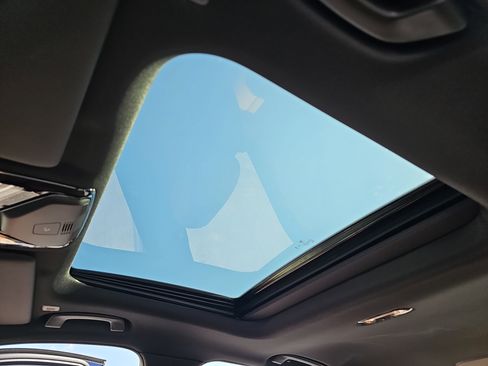 New 2026 BMW 330i Sedan w/ M Sport Package image 30