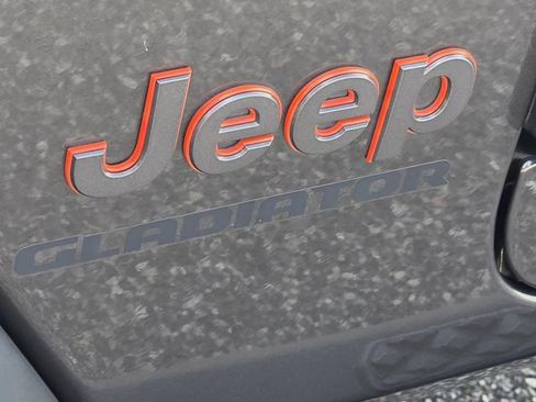 Used 2021 Jeep Gladiator Mojave w/ LED Lighting Group AWD/4WD image 33