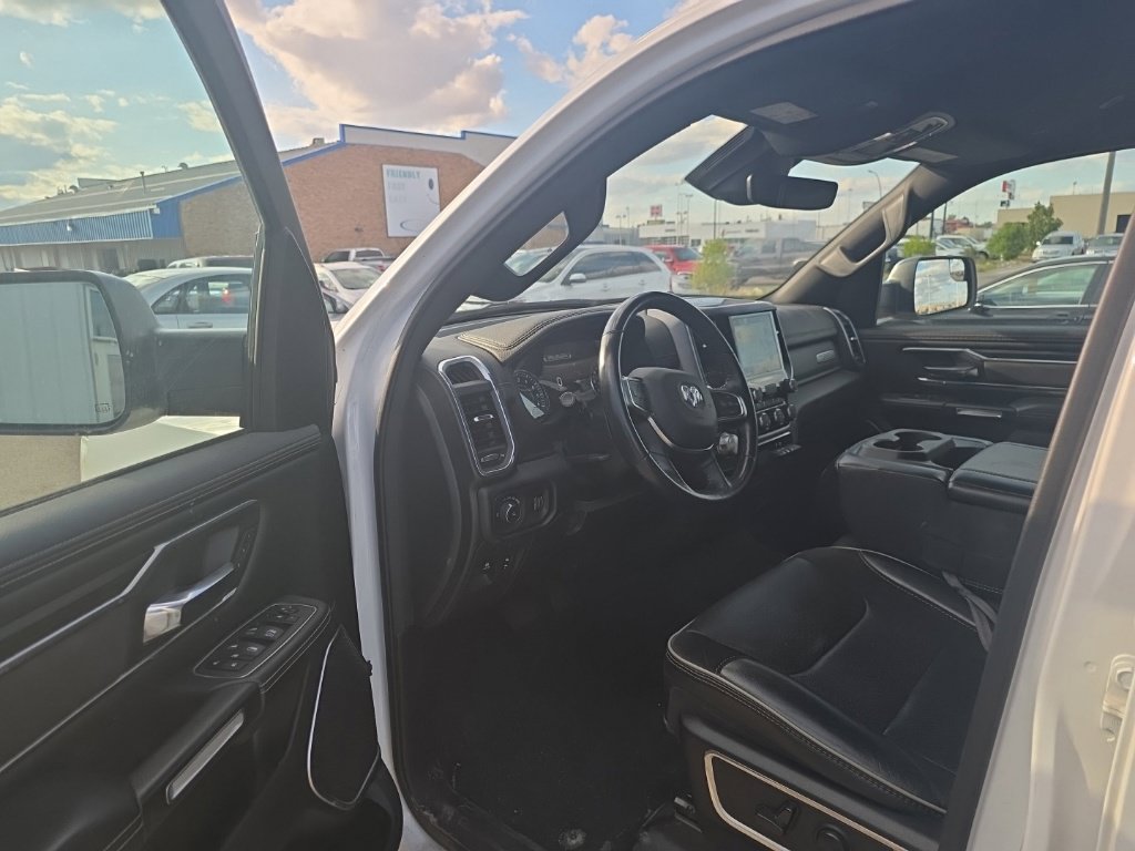 Used 2023 RAM 1500 Laramie AWD/4WD image 6