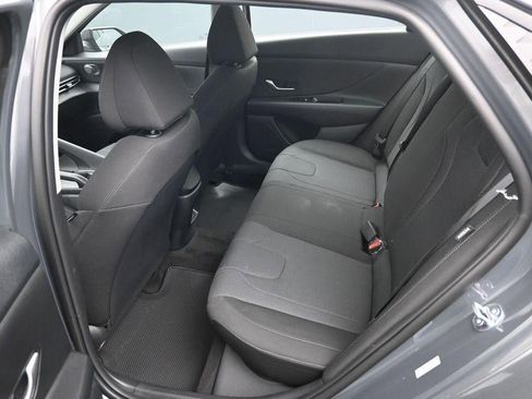 New 2026 Hyundai Elantra SE FWD image 10
