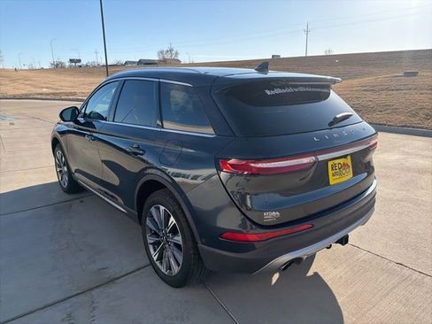 Used 2021 Lincoln Corsair Reserve image 5