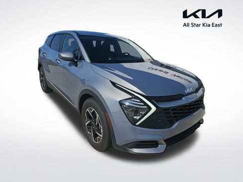 Used 2025 Kia Sportage LX FWD image 1