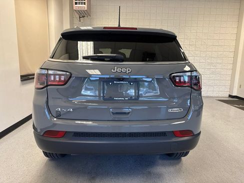 Used 2023 Jeep Compass Latitude AWD/4WD image 19