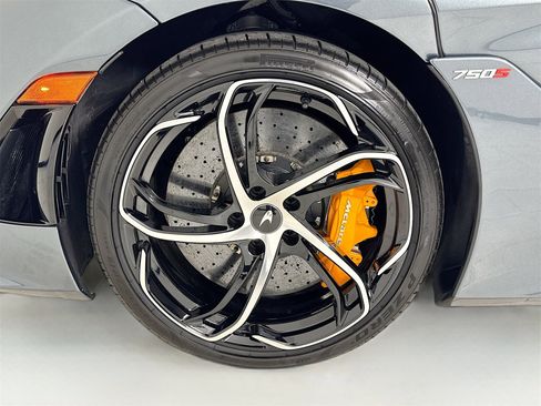 Used 2024 McLaren 750S coupe image 9