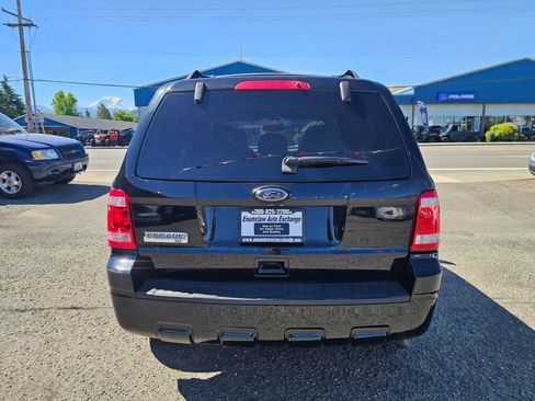 Used 2010 Ford Escape XLT AWD/4WD image 6
