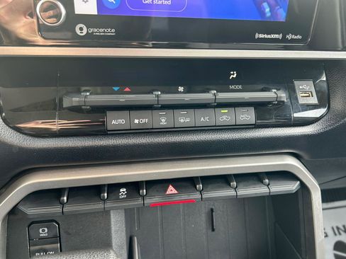 Used 2022 Toyota Tundra SR5 w/ Convenience Package image 15