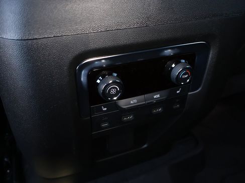 New 2026 Chevrolet Tahoe High Country image 27