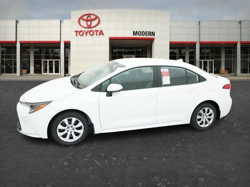 New 2026 Toyota Corolla LE image 15