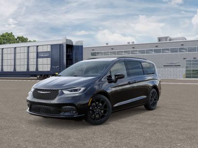 New 2026 Chrysler Pacifica Limited