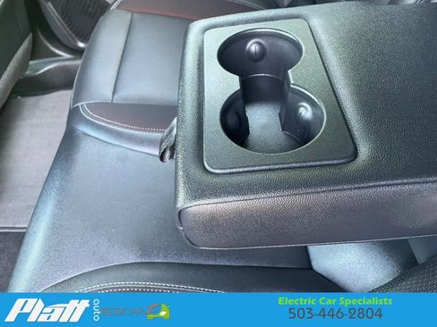 Used 2024 Chevrolet Equinox EV RS FWD image 46