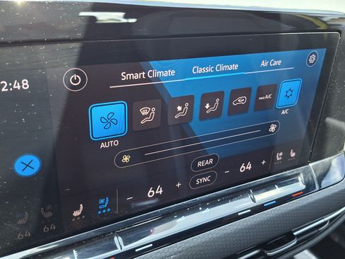 Used 2022 Volkswagen GTI Autobahn FWD image 15