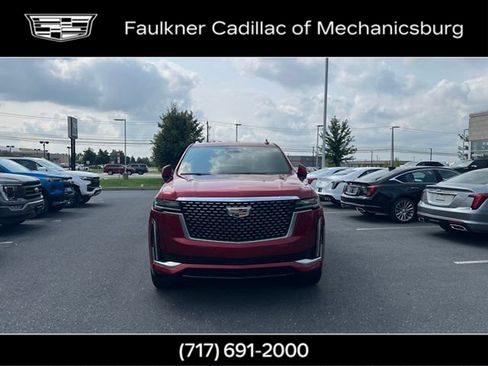 Used 2023 Cadillac Escalade Premium Luxury RWD image 13