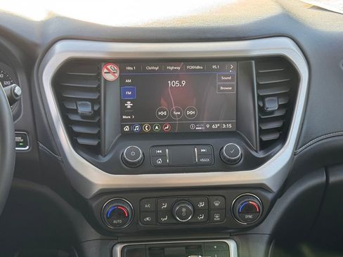 Used 2023 GMC Acadia SLT image 19