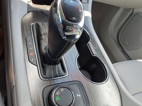 Used 2017 GMC Acadia SLT FWD image 25