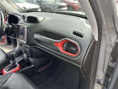 Certified 2021 Jeep Renegade Trailhawk w/ Sun & Sound Group image 28
