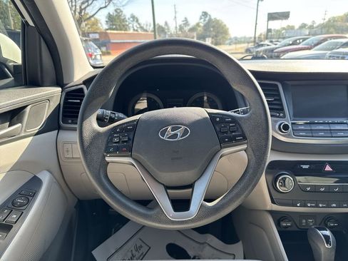 Used 2018 Hyundai Tucson SEL image 14