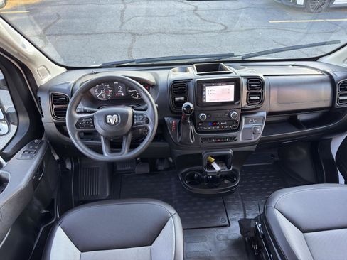 Used 2026 RAM ProMaster 2500 w/ Convenience Group FWD image 23