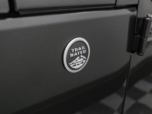 Used 2018 Jeep Wrangler Unlimited Rubicon w/ Dual Top Group image 13