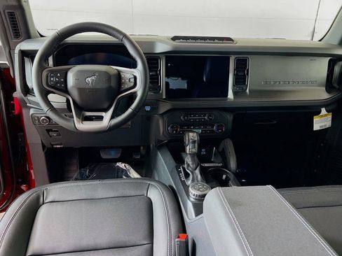 New 2025 Ford Bronco Badlands image 26