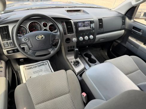 Used 2013 Toyota Tundra 2WD CrewMax w/ Tow Pkg image 18