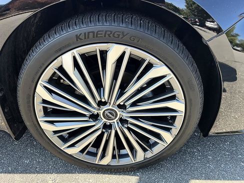 Certified 2024 Nissan Altima 2.5 SL FWD image 12