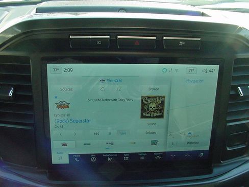 Used 2022 Ford F150 XLT w/ Equipment Group 302A High image 19