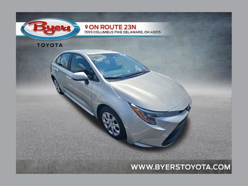 Used 2025 Toyota Corolla LE FWD image 1
