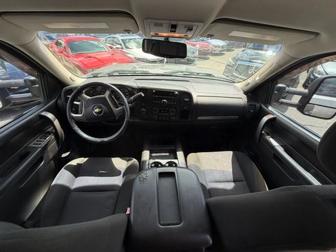Used 2012 Chevrolet Silverado 2500 LT w/ Interior Plus Package AWD/4WD image 31