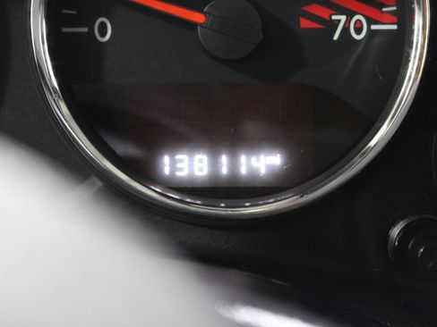 Used 2016 Jeep Wrangler Unlimited Rubicon AWD/4WD image 13