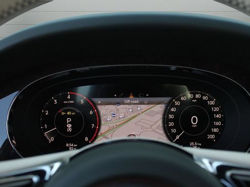 Certified 2024 Bentley Bentayga Extended Wheelbase AWD/4WD image 33